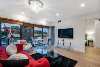 Your Next Viaduct Getaway!, Auckland (fotografie 4)