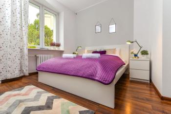 Cozy Apartment with Balcony - Palace of Culture by Rent Like Home, Varšava (fotografie 4)
