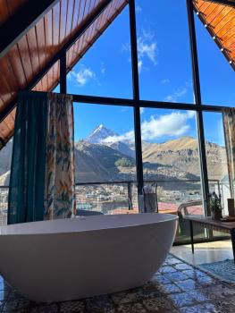 Cottage Veranda, Kazbegi (foto 2)