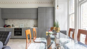 4-Bed Flat in West London Sleeps 8 8 min to Tube, Londra (foto 3)