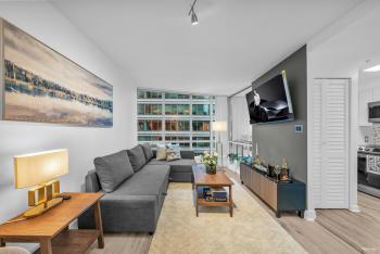 FIFA Stay 1-BR Condo Near BC Place with Free Parking and AC, Vancouver (photo 4)