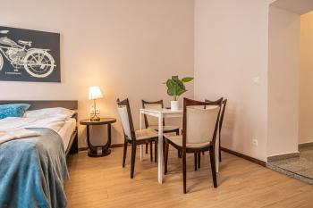 Simple 1BR Studio Escape, Your Relaxing Getaway, Vienna (photo 4)