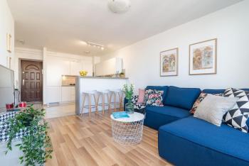 Aesthetic Apartment Located in Centre with Balcony by Noclegi Renters, Varšava (fotografie 2)