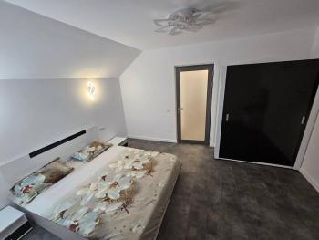 Comfy & Cozy Apartment 3, Рэдэуци (фото 3)