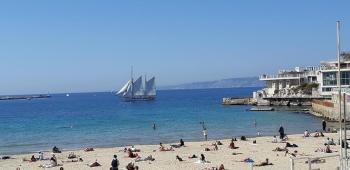 Luxe calme et volupté avec vue panoramique sur le vieux port, Marseille (photo 3)