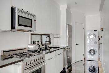Gorgeous W Village 1BR w WD nr 1 PATH NYC-740, New York (fotografie 5)