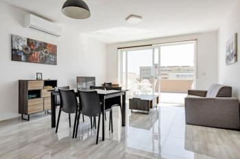 F12 Room 1, Private Room two single beds shared bathroom in shared Flat, Msida (fotografie 2)