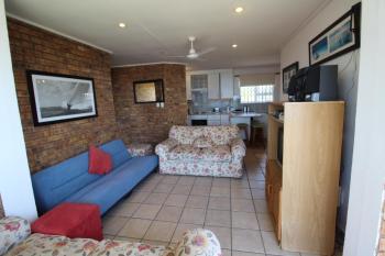 Providence 79, Uvongo Beach (photo 3)