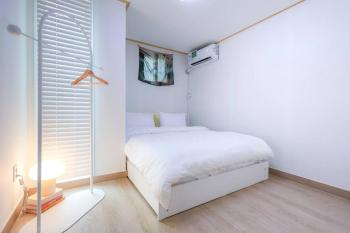 Modern and Comfy House/ Hongik St. Exit 2 10min, Soul (fotografie 3)