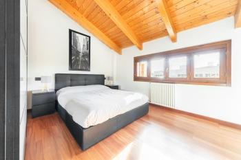 Appartamento Unico a Bologna con 3 Camere e Parcheggio Gratuito, Boloňa (fotografie 5)
