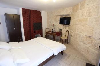 Golden Gate Dream Rooms, Split (photo 2)
