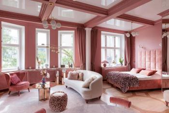 Luxury Pink Suite, autohalli, Helsinki (Foto 2)