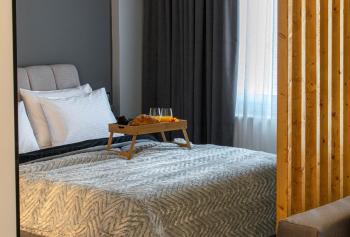 Aether Home - Modern & Luxe Stay with 65 TV by TT, Atenas (foto 3)