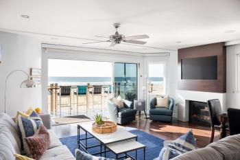 Oceanfront, two-level condo with stunning view, decks, fast WiFi & fireplace, San Diego (foto 2)
