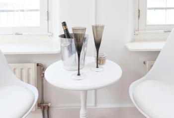 Jordaan Suite bed and bubbles, Amsterdam (photo 5)