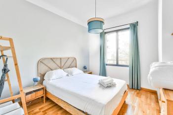 FLC - Catalans 300M -Old Port- Hyper Center- 2 Bedrooms, Marseille (photo 3)