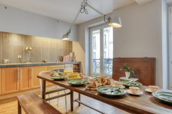 Spacious & lovely flat-Up to 10 guests-Paris 10, Parigi (foto 3)