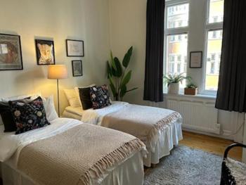 Stockholm Loft Haven 3 Beds in a 1- Bedroom Gem - 917, Estocolmo (foto 3)