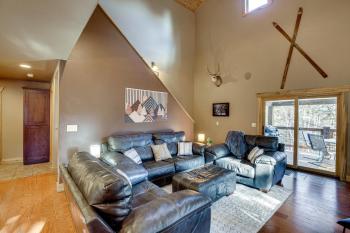 Lead Home with Pool Access 3 Mi to Terry Peak Mtn!, Lead (photo 4)