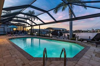 Modern, Luxurious, Waterfront home with Heated Pool - Villa Dock Holiday - Roelens Vacations, Cape Coral (fotografie 2)