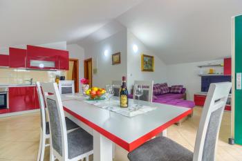 Apartment in Pirovac with sea view, terrace, air conditioning, WiFi (4925-1), Pirovac (fotografie 4)