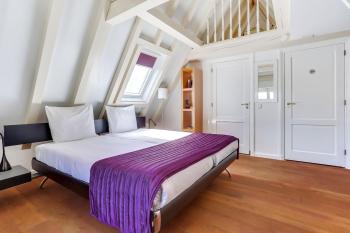 City-centre, Canal-house, luxurious , stylish bedroom, ensuite bathroom, Amsterdam (photo 2)
