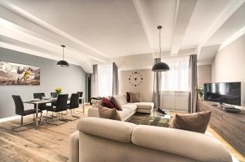Exclusive 2 bedroom apartment Old Town - 2 baths, balcony and view - by Prague City Apartments, Прага (фото 2)