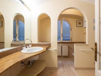 Porta Pia Elegant Two Bedroom, Rome (photo 5)