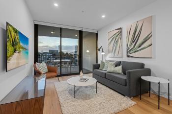 The Riverview - Brand New Modern 2BR with King Bed, Parking & Pool, Gold Coast (photo 3)