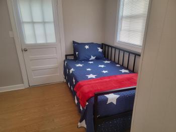 Waterfront, dock, Hot tub, kayaks, King Bedroom with amazing views, RELAXATION, 2 miles to the beach, Cedar Point (foto 3)