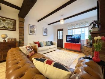 CHARMING WINDSOR COTTAGE, INCREDIBLE Location, Castle Doorstep, Windsor (foto 3)