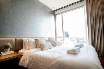 Thonglor Modern Luxury Condo, Bangkok (photo 2)