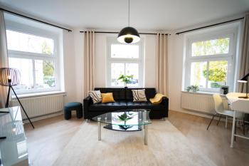 Charles & Kätchen living Gohlis, Leipzig (photo 2)
