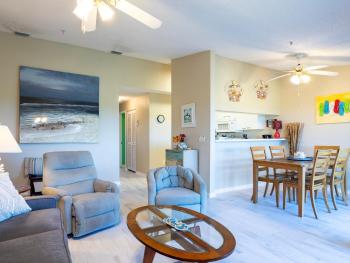 Sandy Pointe 210, Holmes Beach (photo 3)