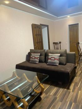 Апартаменты в центре с парковкой, Cherkasy (foto 3)