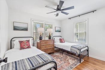 Trendy in Tulsa | King Bed • Expo • TU • Downtown, Tulsa (foto 4)