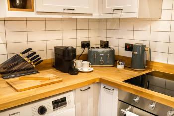 Kirkgate Suites - Stylish City Centre Apartment, Leeds (photo 5)