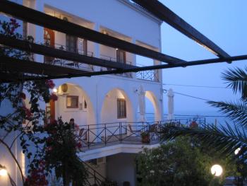 Travlos Studios, Poros (zdjęcie 2)