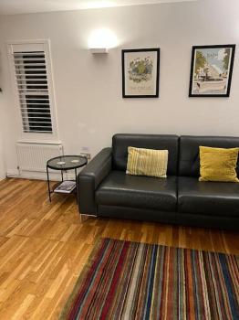 ***Spotless, Bright 1 Double Bed Apartment***, Бат (фото 3)