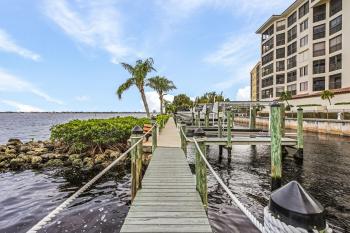 RIVERFRONT VIEW, Stunning Sunrises, Community Pool - Condo Waterfront Sunrise - Roelens, Cape Coral (fotografie 3)