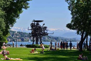 Stylish Garden-Gem by Lake: Pet-Friendly & Central, Zurich (photo 4)