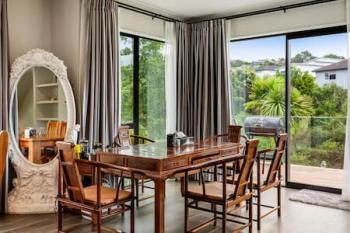 Grand Retreat with spa pool and parking, Auckland (zdjęcie 5)