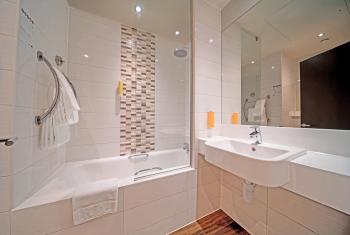Premier Inn Dubai Al Jaddaf - An Emirates Group Company, Dubaj (zdjęcie 3)