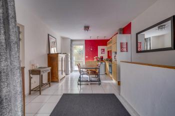 Charming townhouse with terrace, Бордо (фото 3)