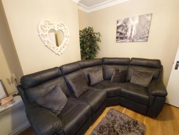 5 Guests - Helens House Derry City Centre - 3 Bed, Derry Londonderry (photo 5)