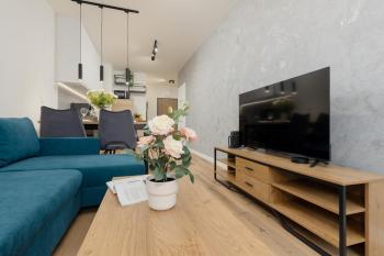 Łopuszańska Apartment with Balcony in Warsaw by Noclegi Renters, Warszawa (zdjęcie 5)