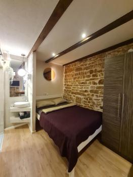 Rooms & Studio Apartments Šibenik, Šibenik (photo 2)