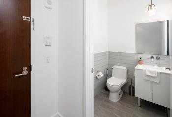 Spacious Luxury 2BD Downtown Gym W/D Doorman, New York (Foto 3)