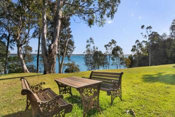 Danalene, 44a Danalene Pde - stunning waterfront property with Air Con, WI-FI, Double Lock Up Garage & Boat Parking, Corlette (photo 5)