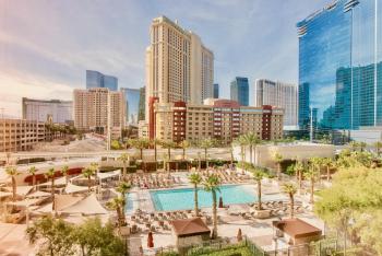 No Resort Fee - Strip Views, Pools & Parking, Las Vegas (foto 4)